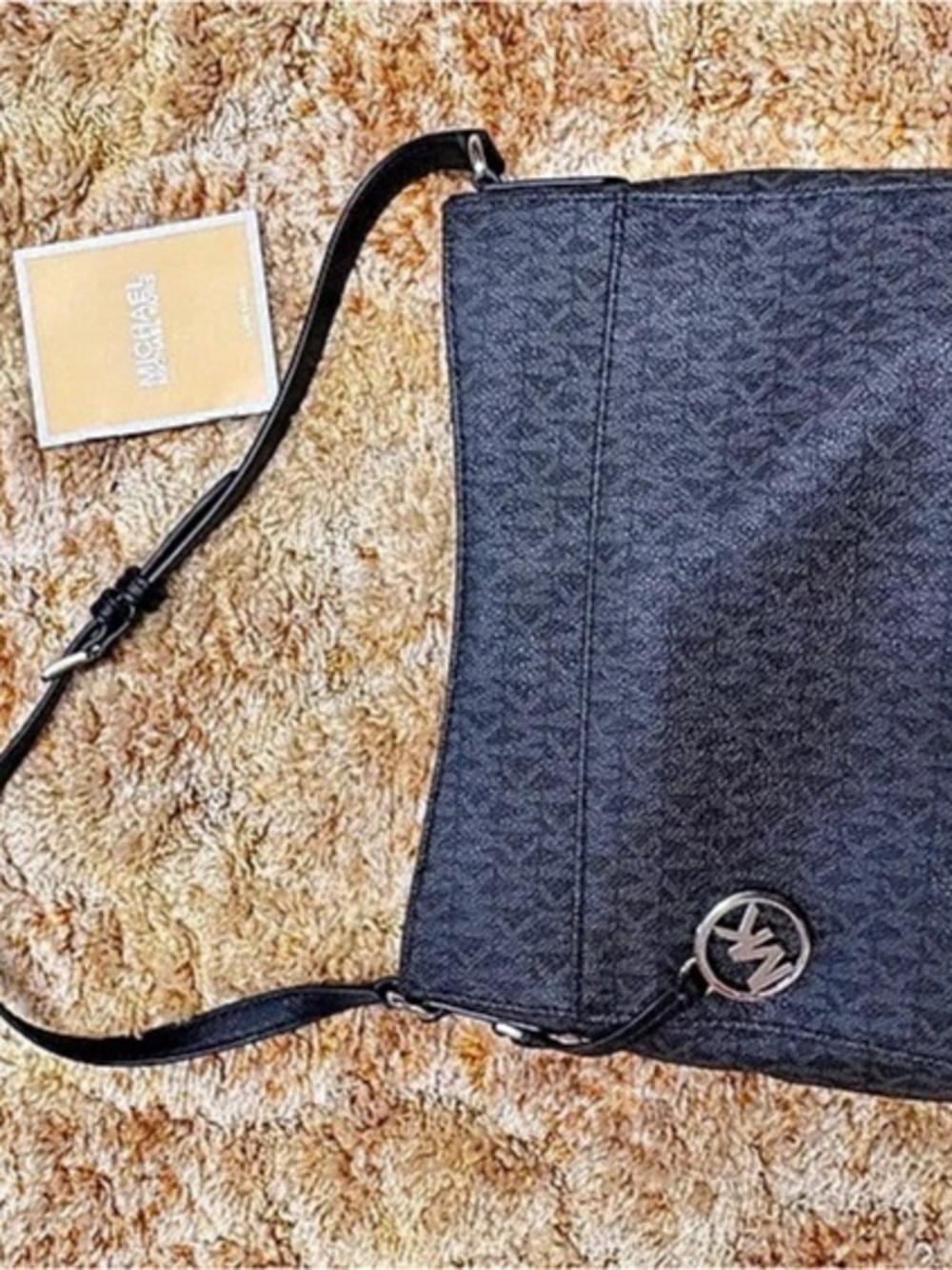 Michael Kors Jet Set Travel Medium Logo Crossbody Bag Black